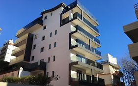 Wave Tower Residence